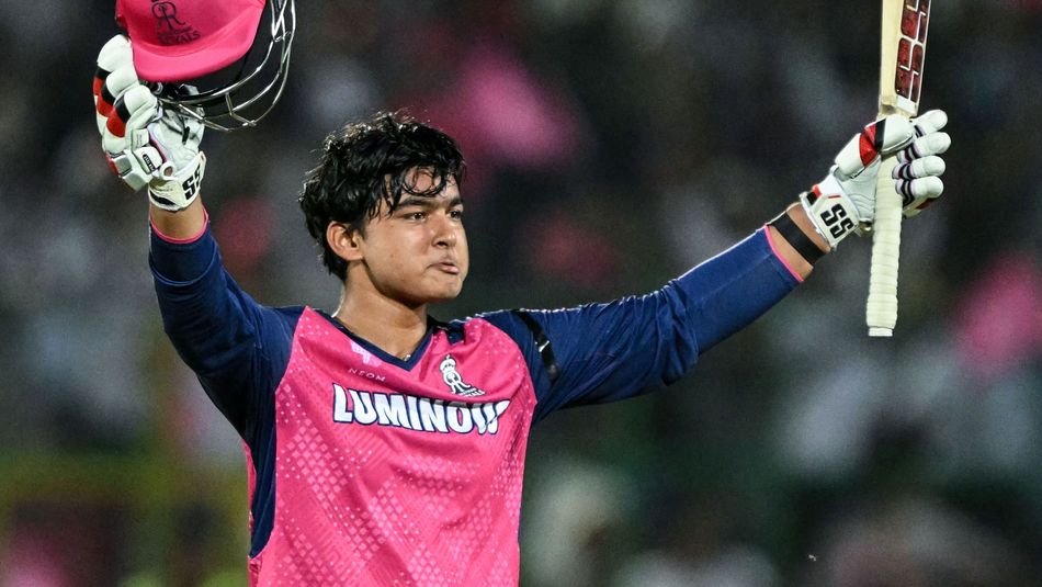 IPL 2025: बिहार के लाल ने रचा इतिहास, 14 साल के वैभव सूर्यवंशी IPL में सबसे तेज शतक लगाने वाले दूसरे बल्लेबाज बनें